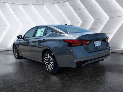 New 2026 Nissan Altima 2.5 SV FWD image 6