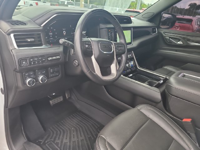 Used 2024 GMC Yukon Denali w/ Denali Reserve Package AWD/4WD image 22