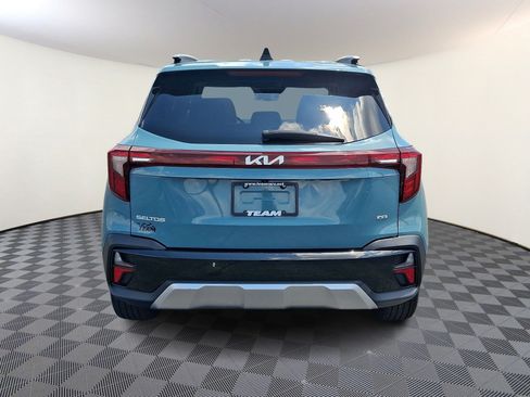 Used 2024 Kia Seltos EX AWD/4WD image 5