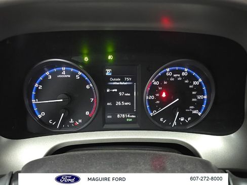 Used 2018 Toyota RAV4 XLE w/ Plus Extra Value Package AWD/4WD image 25