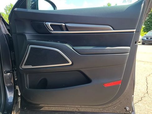 Used 2025 Kia Telluride S FWD image 30