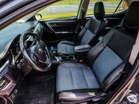 Used 2014 Toyota Corolla S FWD image 33