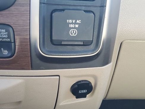 Used 2013 RAM 2500 Laramie w/ Protection Group image 31