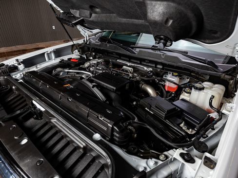 Used 2025 Chevrolet Silverado 3500 LTZ w/ LTZ Plus Package image 39