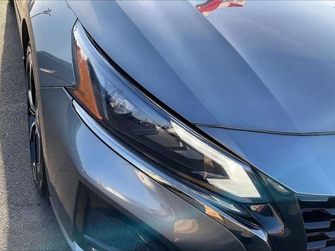 Certified 2025 Nissan Altima 2.5 SR image 29