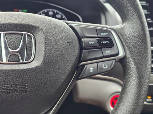 Used 2018 Honda Accord LX image 22