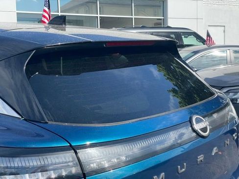 Certified 2025 Nissan Murano Platinum w/ Cargo Package AWD/4WD image 32