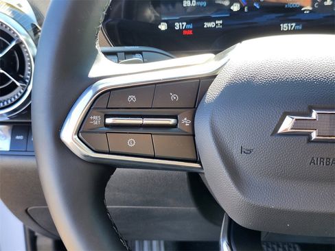 Used 2026 Chevrolet Equinox ACTIV w/ Convenience Package III image 26