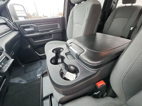 Certified 2024 RAM 2500 Big Horn image 21