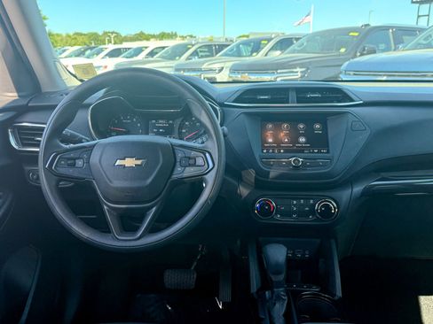 Certified 2023 Chevrolet TrailBlazer LT AWD/4WD image 23