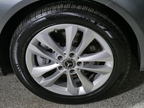 Used 2019 Mercedes-Benz C 300 4MATIC Sedan image 15