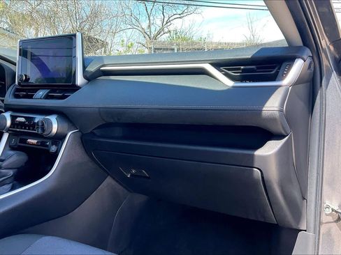 Used 2024 Toyota RAV4 XLE image 18