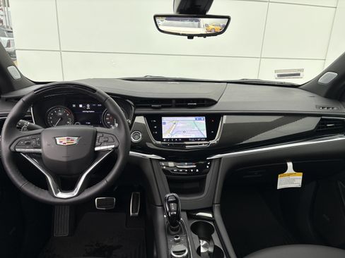 New 2025 Cadillac XT6 Sport w/ Technology Package image 21