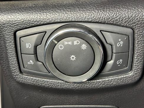 Used 2016 Ford F150 Platinum w/ Equipment Group 701A Luxury AWD/4WD image 37