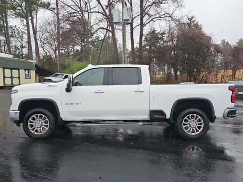Used 2024 Chevrolet Silverado 2500 LTZ w/ LTZ Plus Package image 6