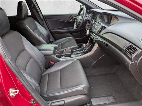 Used 2017 Honda Accord Sport image 20