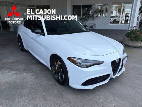 Used 2019 Alfa Romeo Giulia Ti Sport w/ Quick Order Package 22U Sport image 1