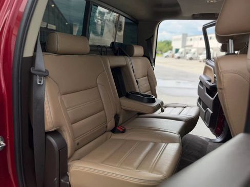 Used 2019 GMC Sierra 2500 Denali w/ Duramax Plus Package AWD/4WD image 31