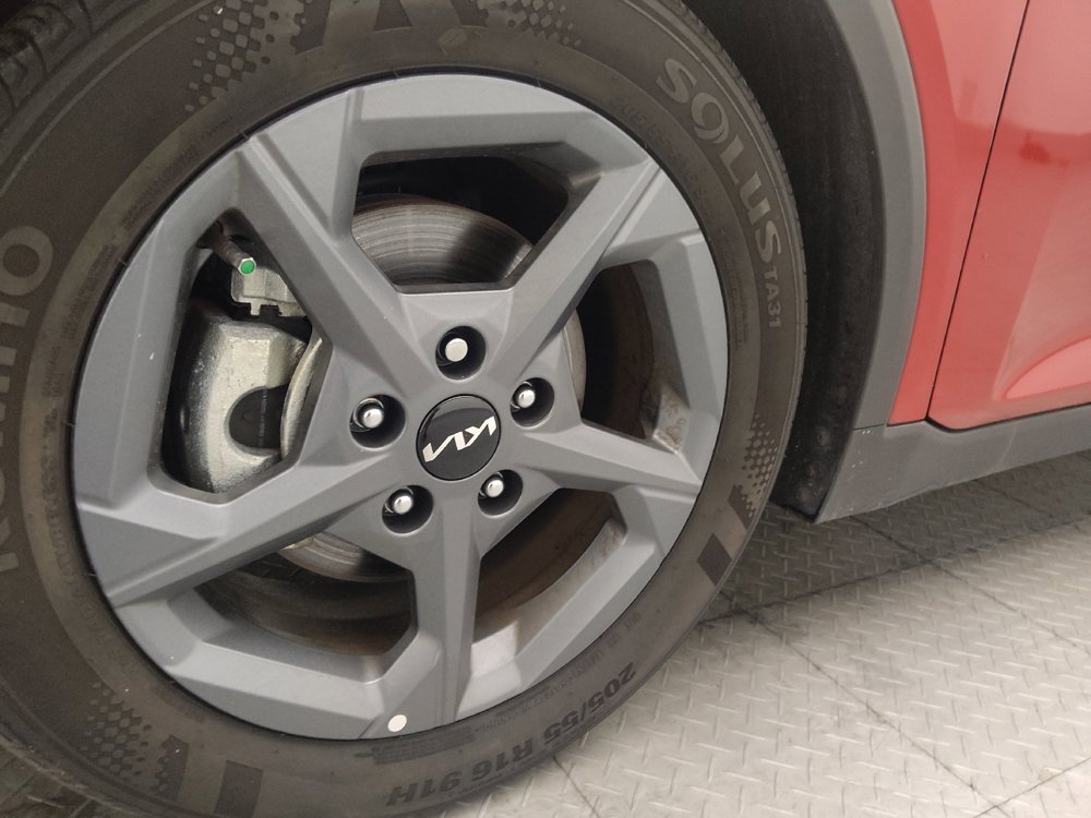 Used 2025 Kia K4 FWD image 31