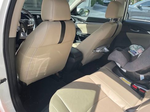 Used 2017 Honda Civic EX-L image 6