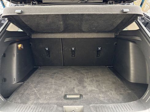 Used 2025 Chevrolet Trax LT w/ LT Convenience Package image 31