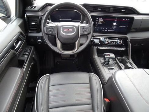 Used 2023 GMC Sierra 1500 AT4X AWD/4WD image 17