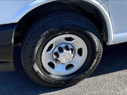 Used 2020 Chevrolet Express 3500 LS image 8