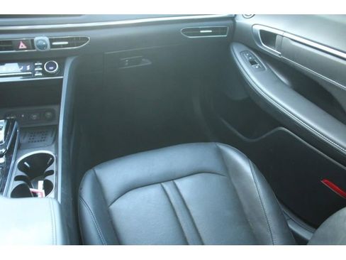 Used 2023 Hyundai Sonata Limited image 17