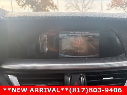 Used 2022 Alfa Romeo Stelvio Veloce image 15