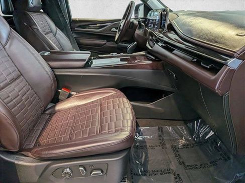 Used 2023 Cadillac Escalade Sport Platinum w/ LPO, ONYX Package image 20