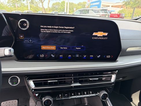 New 2026 Chevrolet Traverse LT w/ LPO, Cargo Package FWD image 28