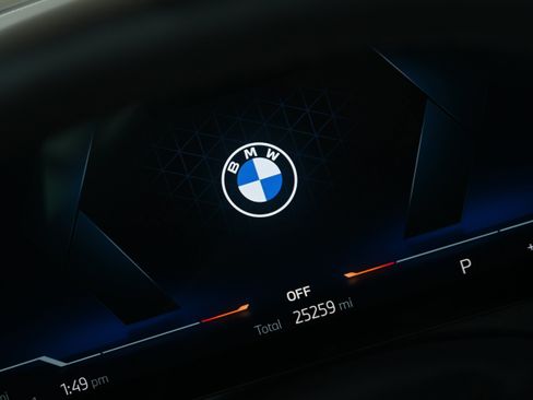 Certified 2024 BMW 530i w/ Premium Package RWD image 32