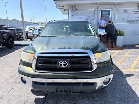 Used 2011 Toyota Tundra 4x4 Double Cab w/ SR5 Pkg image 2
