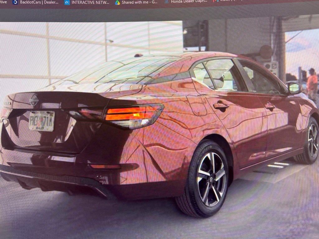 Used 2025 Nissan Sentra SV FWD image 3