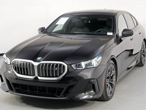 Used 2024 BMW i5 eDrive40i w/ M Sport Package image 51