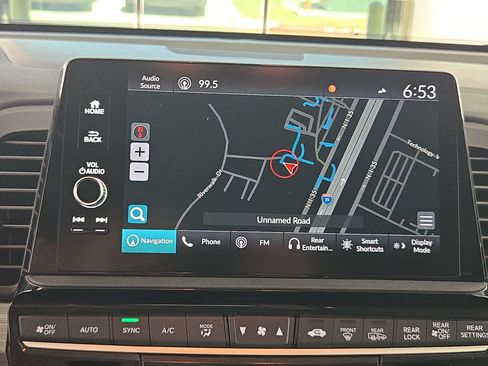 Used 2025 Honda Odyssey Elite image 6