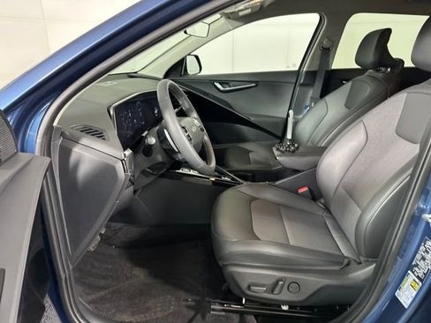 Used 2025 Kia Niro Wind w/ Wind Preserve Package image 11