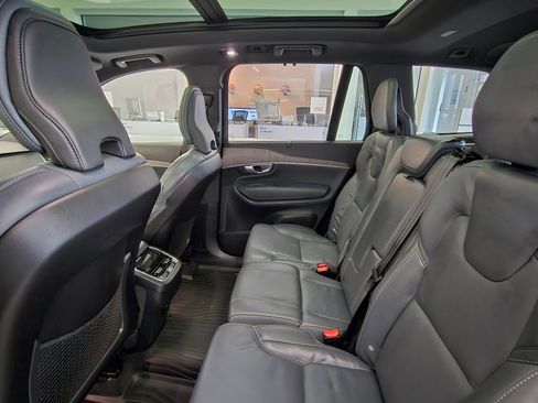 Certified 2024 Volvo XC90 B6 Ultimate w/ Protection Package image 19