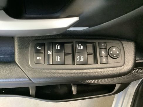 Used 2022 RAM 1500 Big Horn image 30