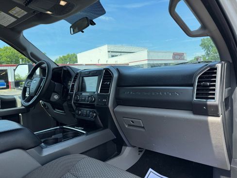 Used 2018 Ford F250 XLT AWD/4WD image 19