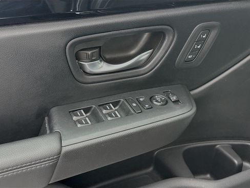 Used 2024 Honda Pilot EX-L image 16