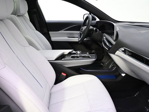 New 2025 Cadillac Lyriq Sport image 16