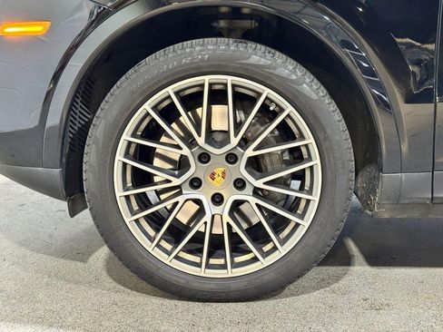 Used 2022 Porsche Cayenne S image 8
