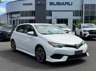 Used 2018 Toyota Corolla iM w/ Carpet Mat Package (TMS) FWD video 1