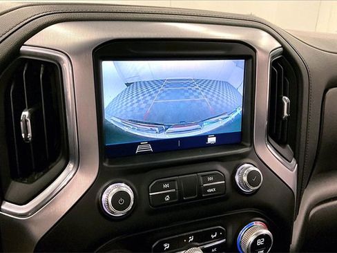 Used 2023 GMC Sierra 3500 SLE w/ SLE Value Package image 23