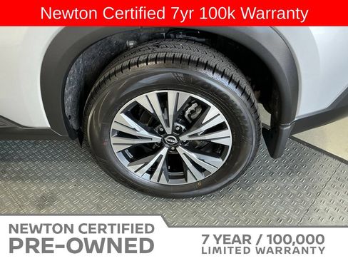Used 2023 Nissan Rogue SV FWD image 42