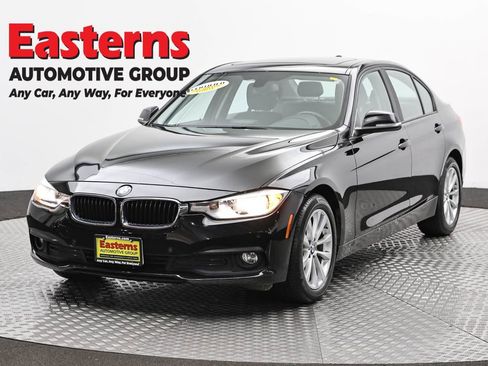 Used 2017 BMW 320i xDrive Sedan AWD/4WD image 1