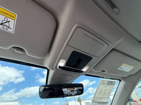 Used 2025 Honda CR-V EX-L image 32