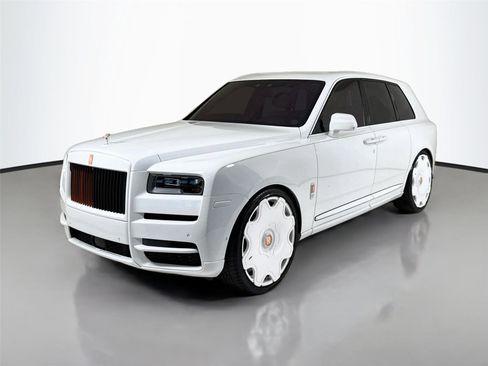 Used 2021 Rolls-Royce Cullinan AWD/4WD image 10
