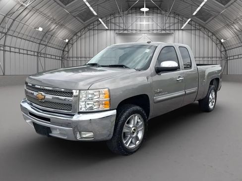 Used 2013 Chevrolet Silverado 1500 LT RWD image 3
